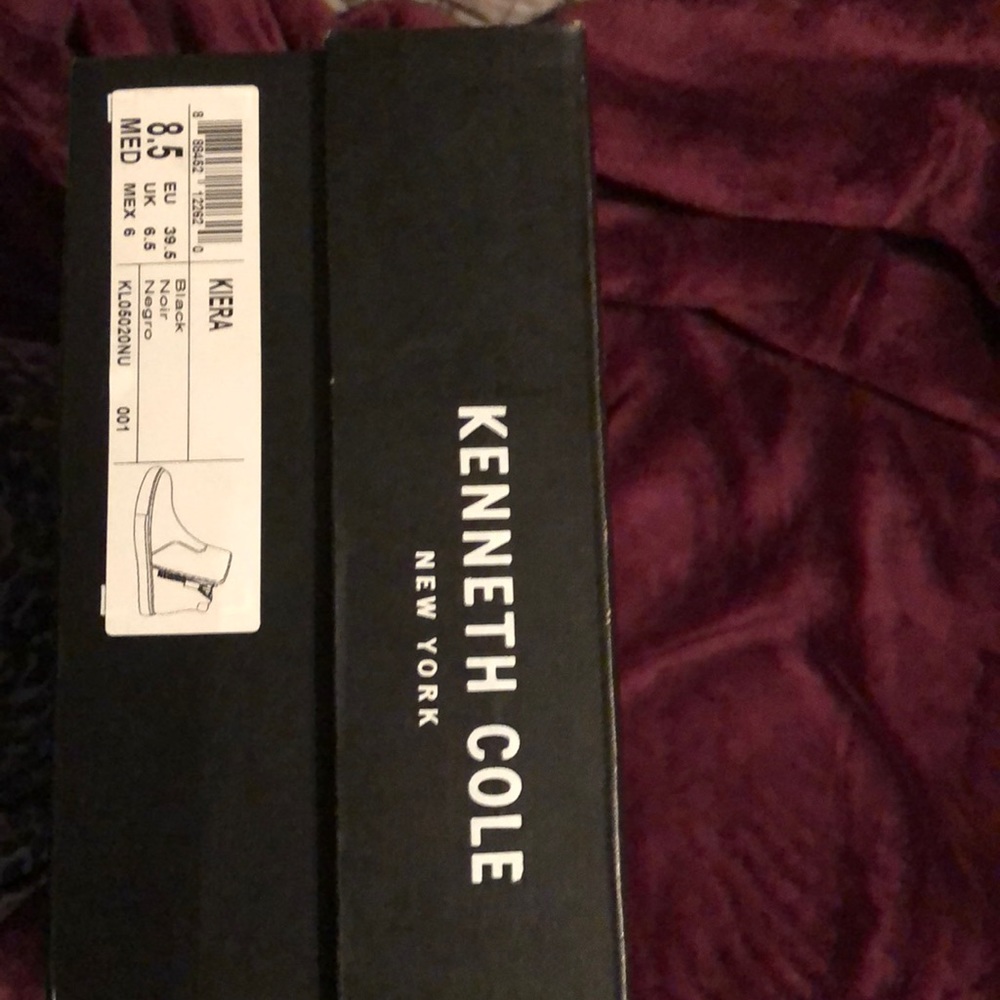 Shoes - Picture 5 of 5